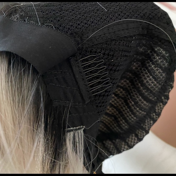 New platinum Bob synthetic lace front wig - Picture 9 of 11